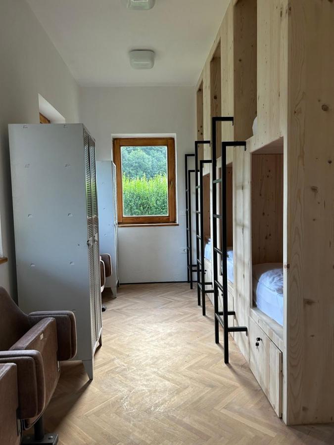2Nd Station Hostel Bled Buitenkant foto
