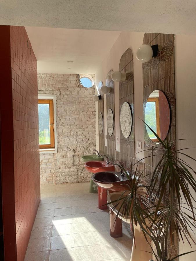 2Nd Station Hostel Bled Buitenkant foto