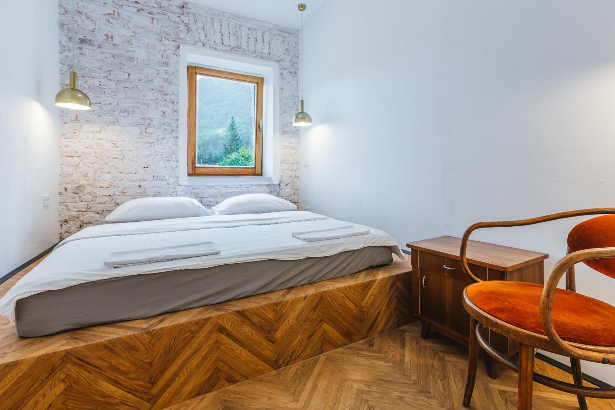 2Nd Station Hostel Bled Buitenkant foto